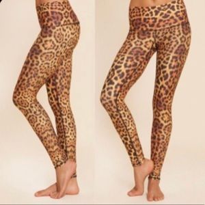 Teeki Gold Awakening Leopard Leggings sz Med